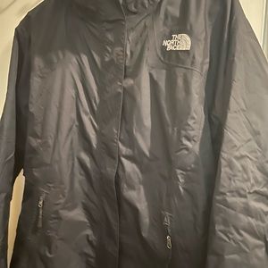 North face winter Jacket in great condition wear a few time!!